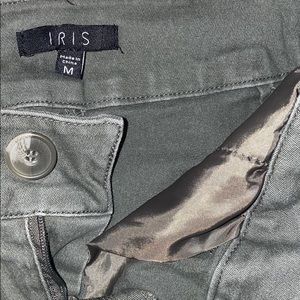 Cute green shorts! 💋